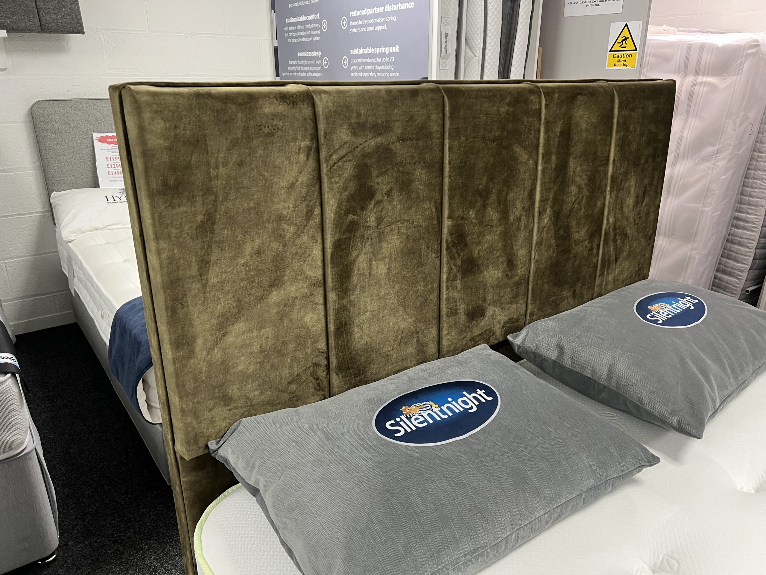 Silentnight Eco Comfort Breath 1200 4 Drawer Complete Bed Olive Green Premium Display Model